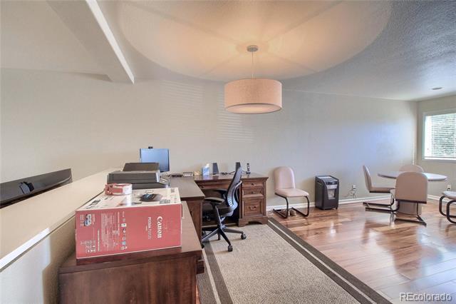 Building Photo - 5062 E Cherry Creek S Dr