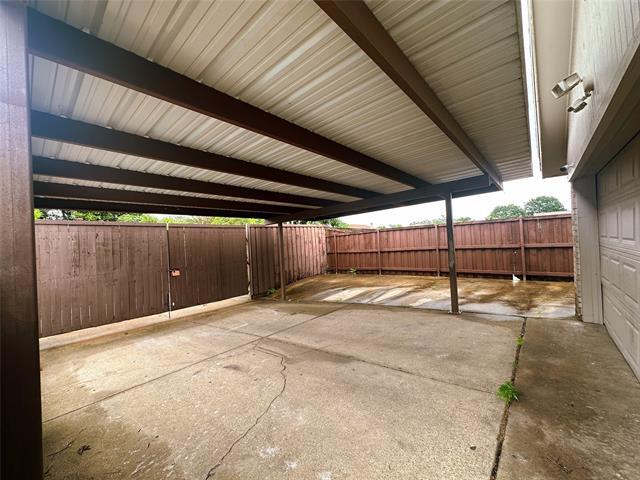Building Photo - 1817 Andover Dr