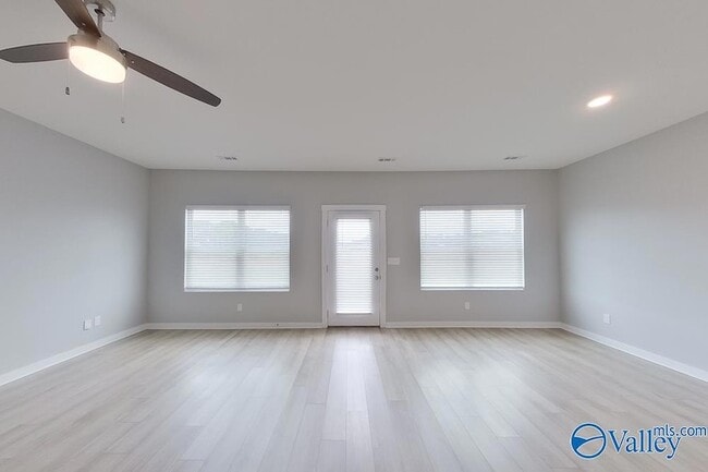 Building Photo - 6103 Stonewater Ct