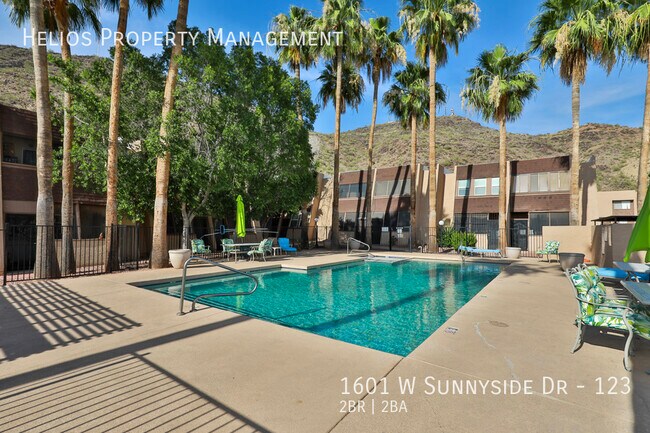 Building Photo - 1601 W Sunnyside Dr