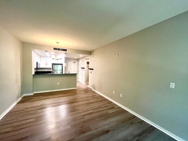 Building Photo - 1488 El Camino Real