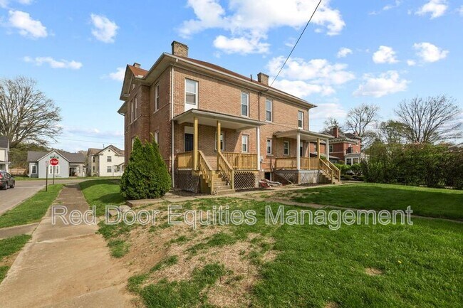 Building Photo - 1155 N Columbus St