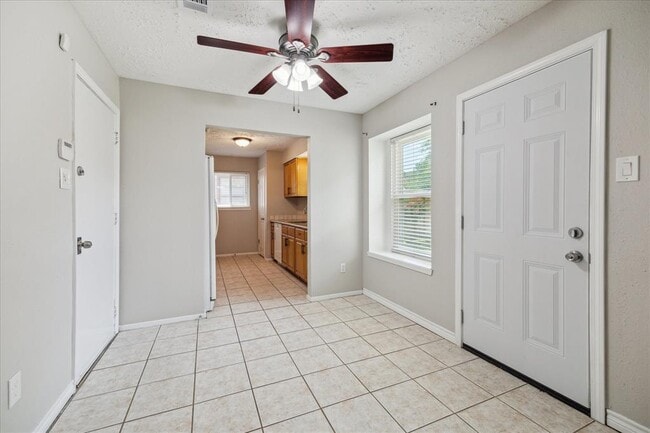 Building Photo - 5307 Green Timbers Dr