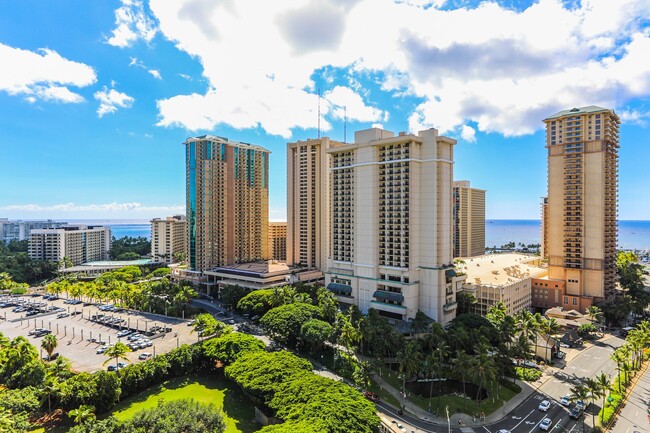 Building Photo - 1910 Ala Moana Blvd