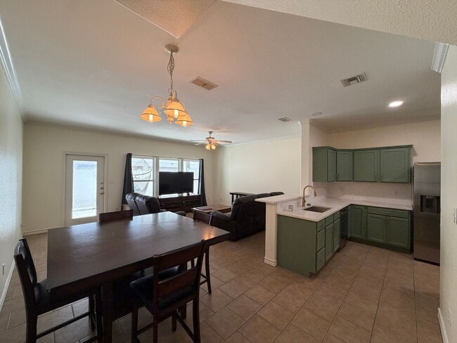 Building Photo - 14901 Windward Dr