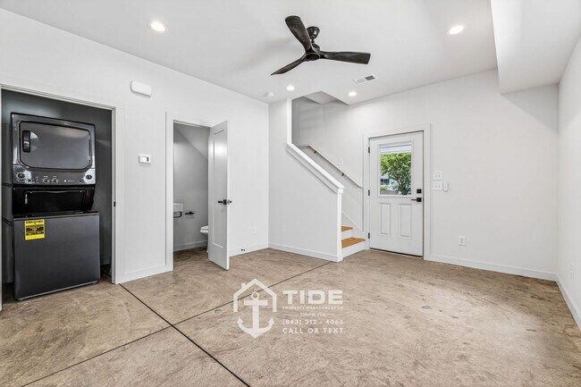 Building Photo - Modern Hanahan Living Near Park Circle