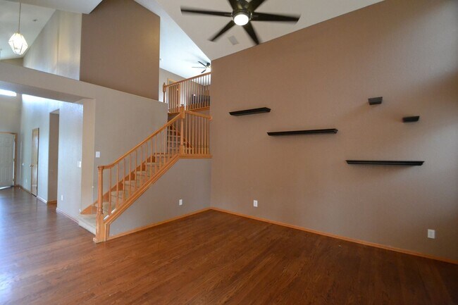 Building Photo - 4879 Jedediah Smith Rd