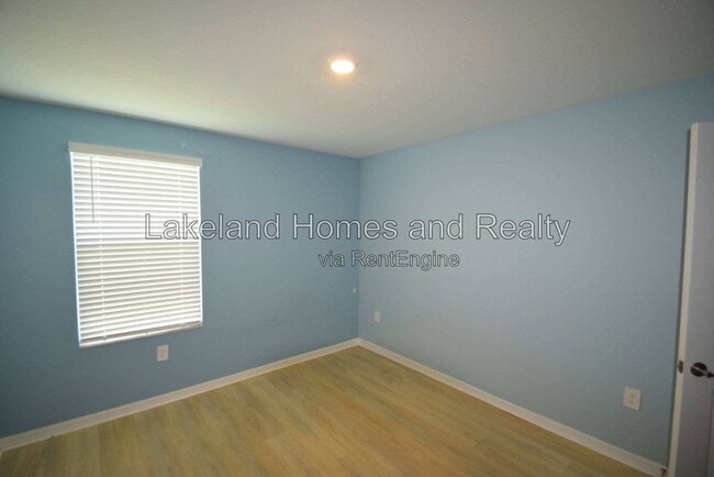 Building Photo - 4060 Radiant Mountain Dr