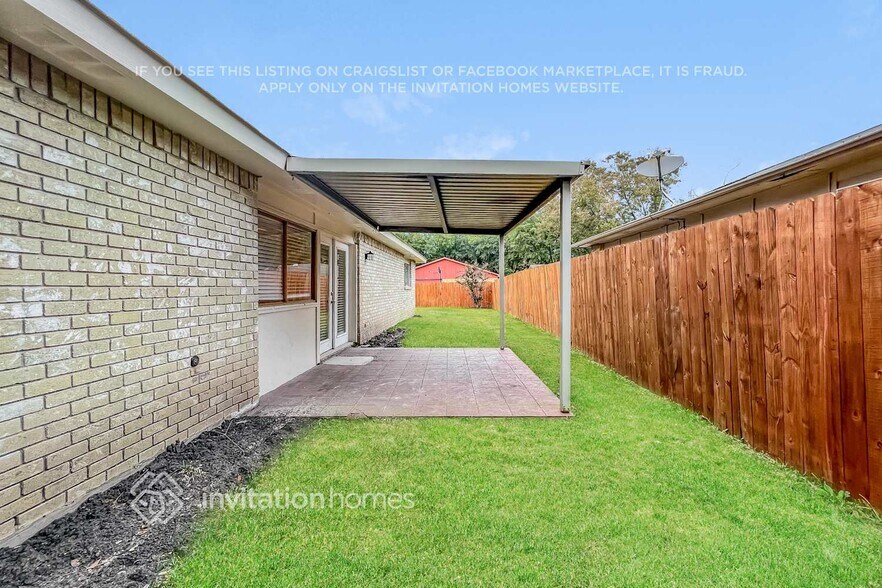 Building Photo - 2709 Clover Valley Dr