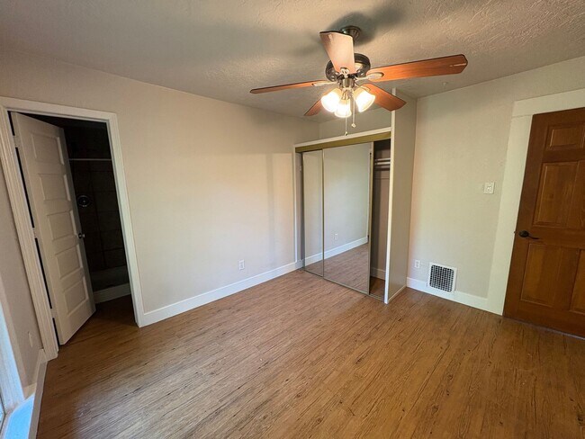 Building Photo - Private Suites in a Beautiful Shared Home Near UNC & Coffee Shops