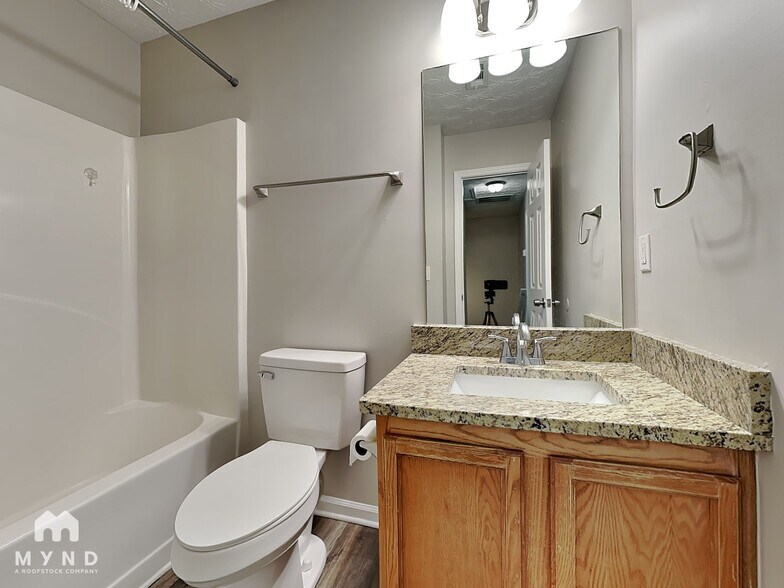 Building Photo - 2330 Marlin Dr