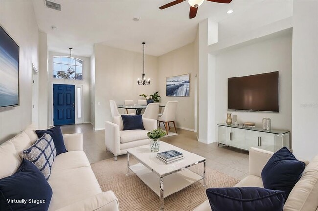 Building Photo - 235 Royal Palm Dr