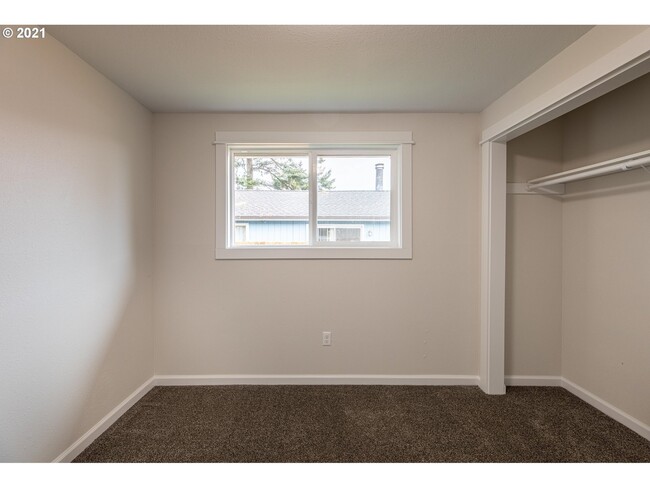 Building Photo - 942 Fenwick St