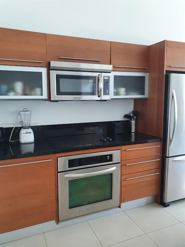 Building Photo - 244 Biscayne Blvd
