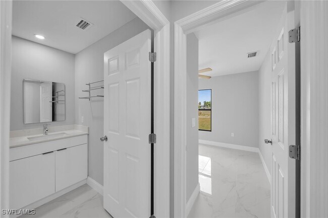 Building Photo - 2607 NW 22nd St