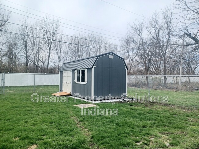 Building Photo - 311 Maple St