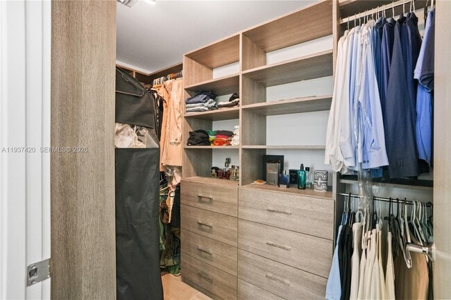 Building Photo - 16385 Biscayne Blvd