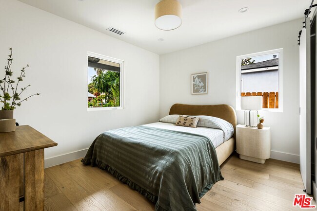 Building Photo - 11840 Juniette St