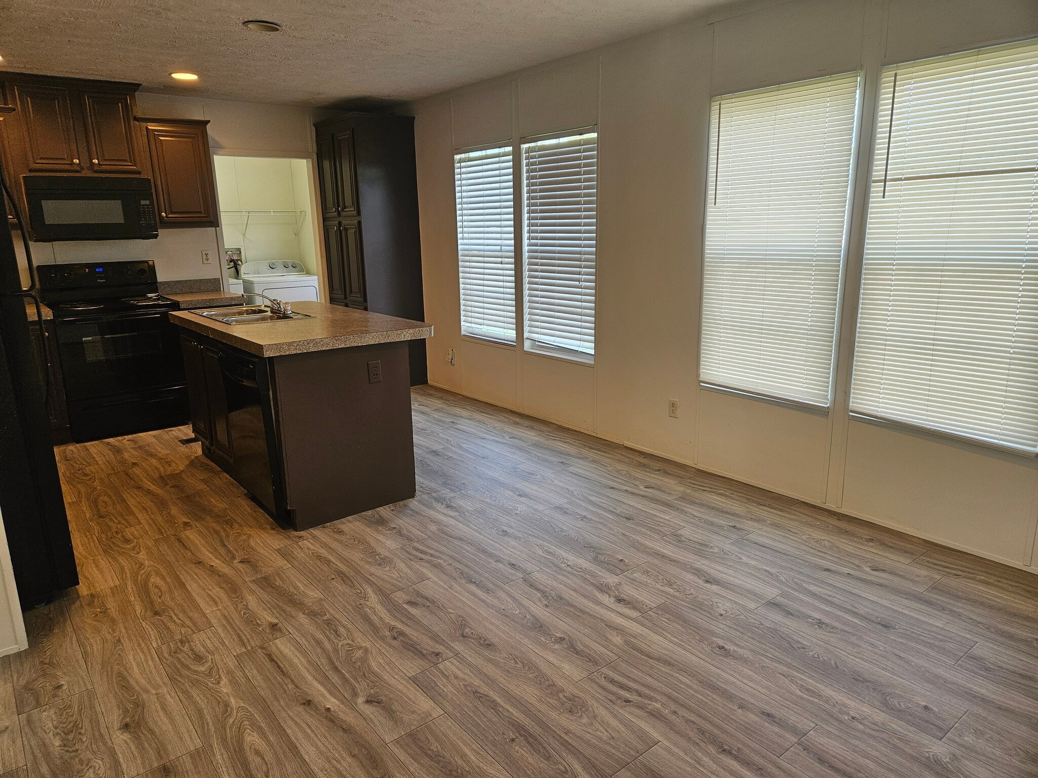 Building Photo - 240 Camden Crossing
