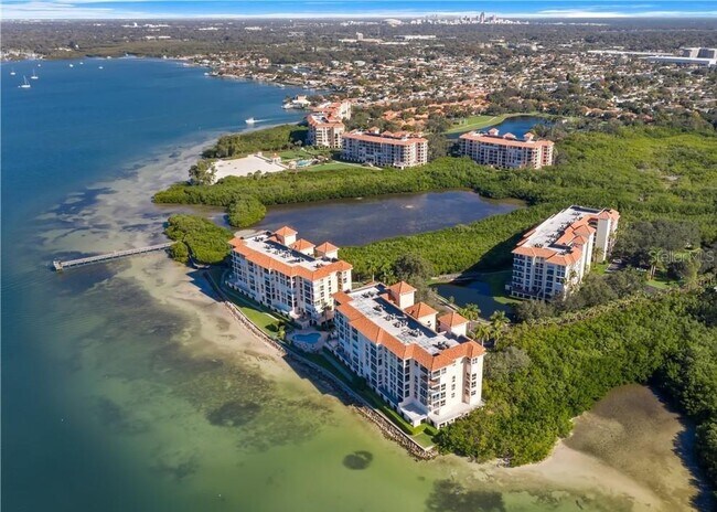 Building Photo - 4830 Osprey Dr S