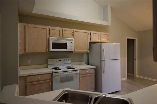 Building Photo - Amelia Island Rental – Prime Location Near...