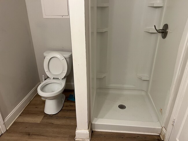 Building Photo - 1716 GA-85