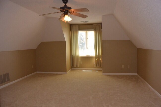 Building Photo - 865 Schilling Farm Cir