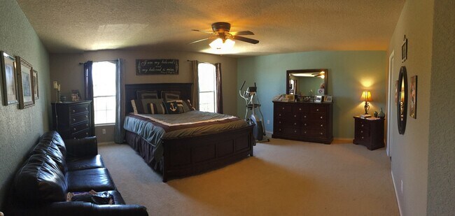 Building Photo - 8911 Rainbow Crk