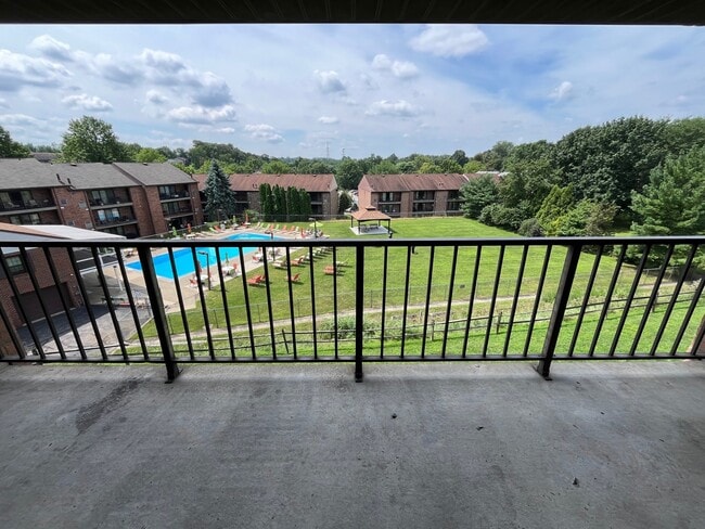 Building Photo - 7271 Beacon Hill Dr