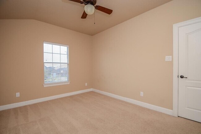 Building Photo - 25939 Celtic Terrace Dr