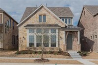 Building Photo - 6812 Royal View Dr