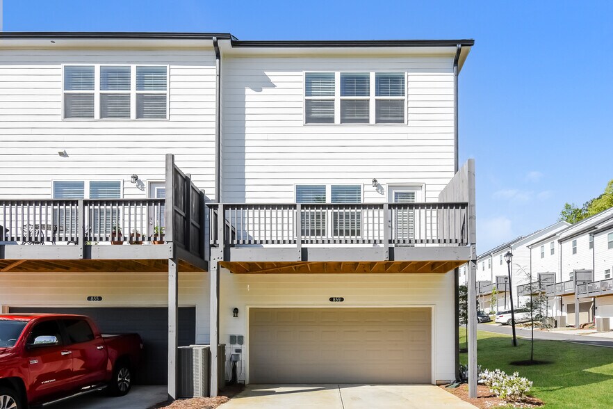 Building Photo - 235 Old Dawsonville Rd