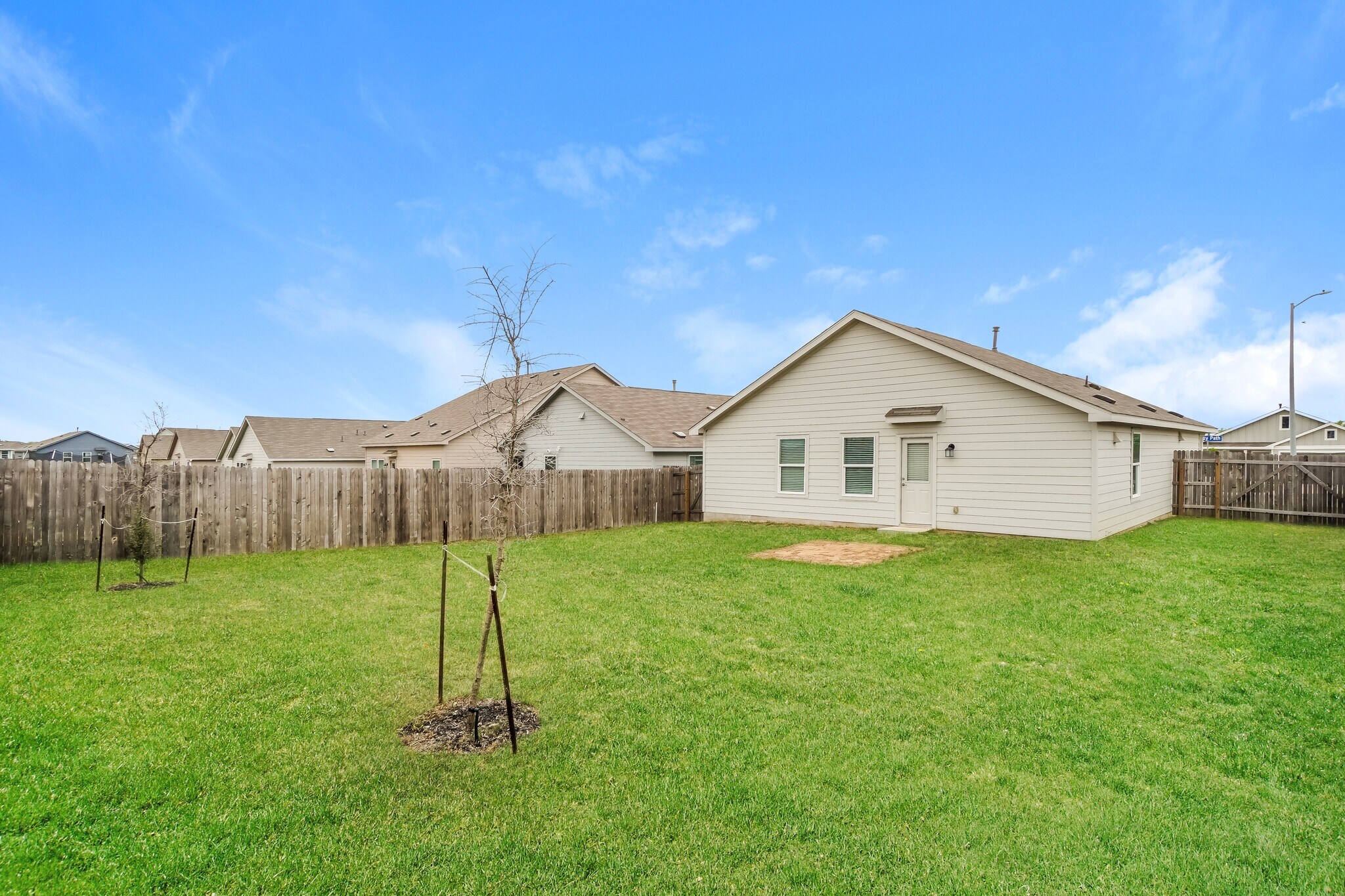 Building Photo - 11938 Fuzzy Path