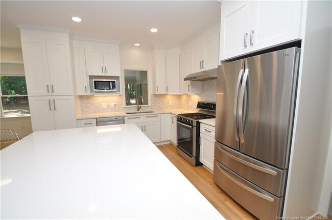 Building Photo - 6121 Chowning Ct