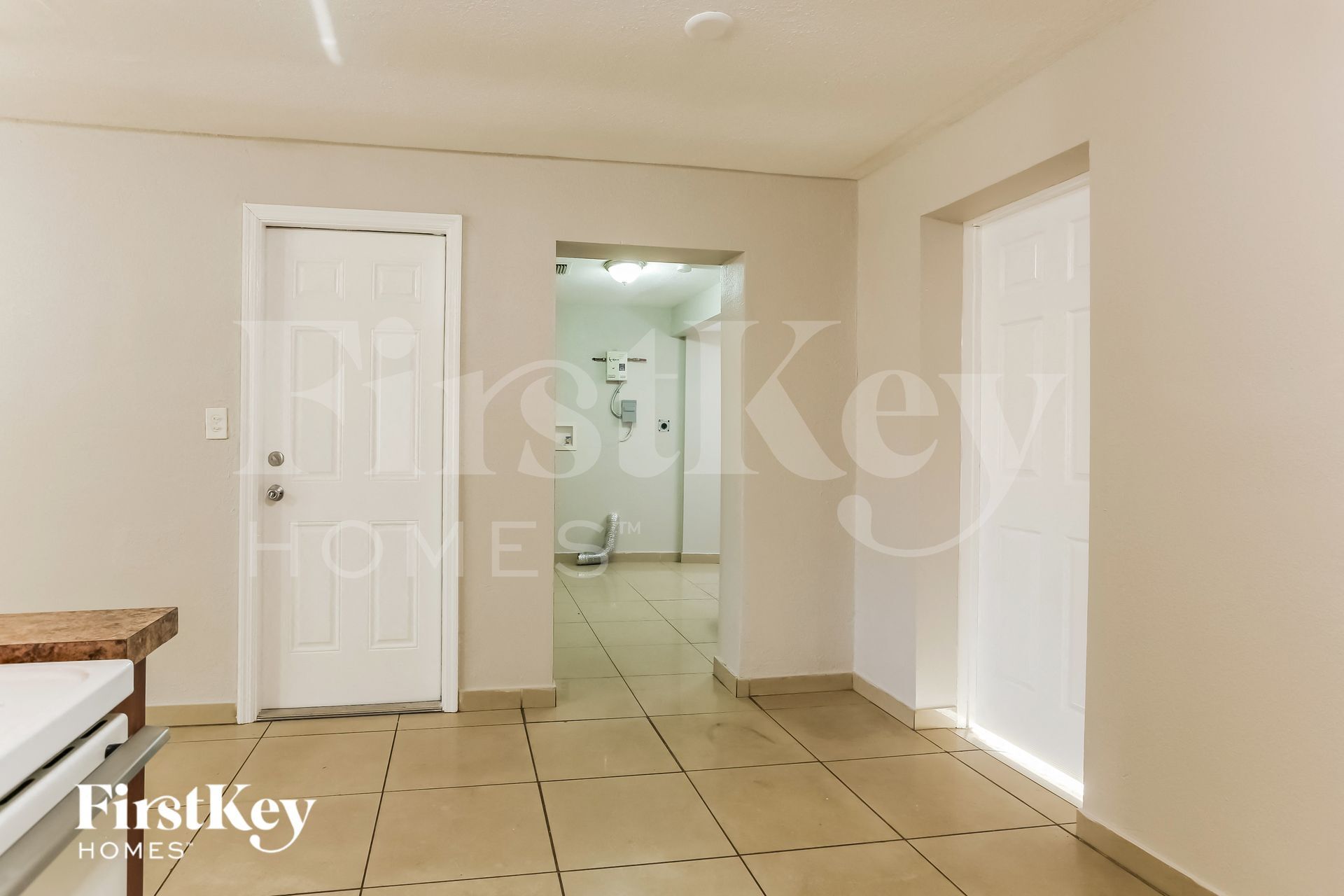 Building Photo - 2230 SW 47th Ave