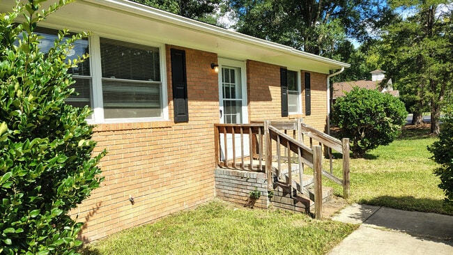 Building Photo - 5651 Old Monroe Rd