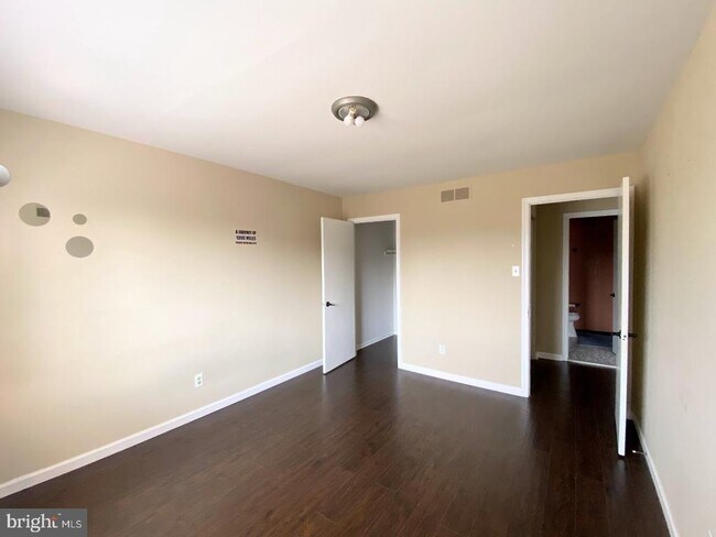 Building Photo - 203 S Snowdon Ct