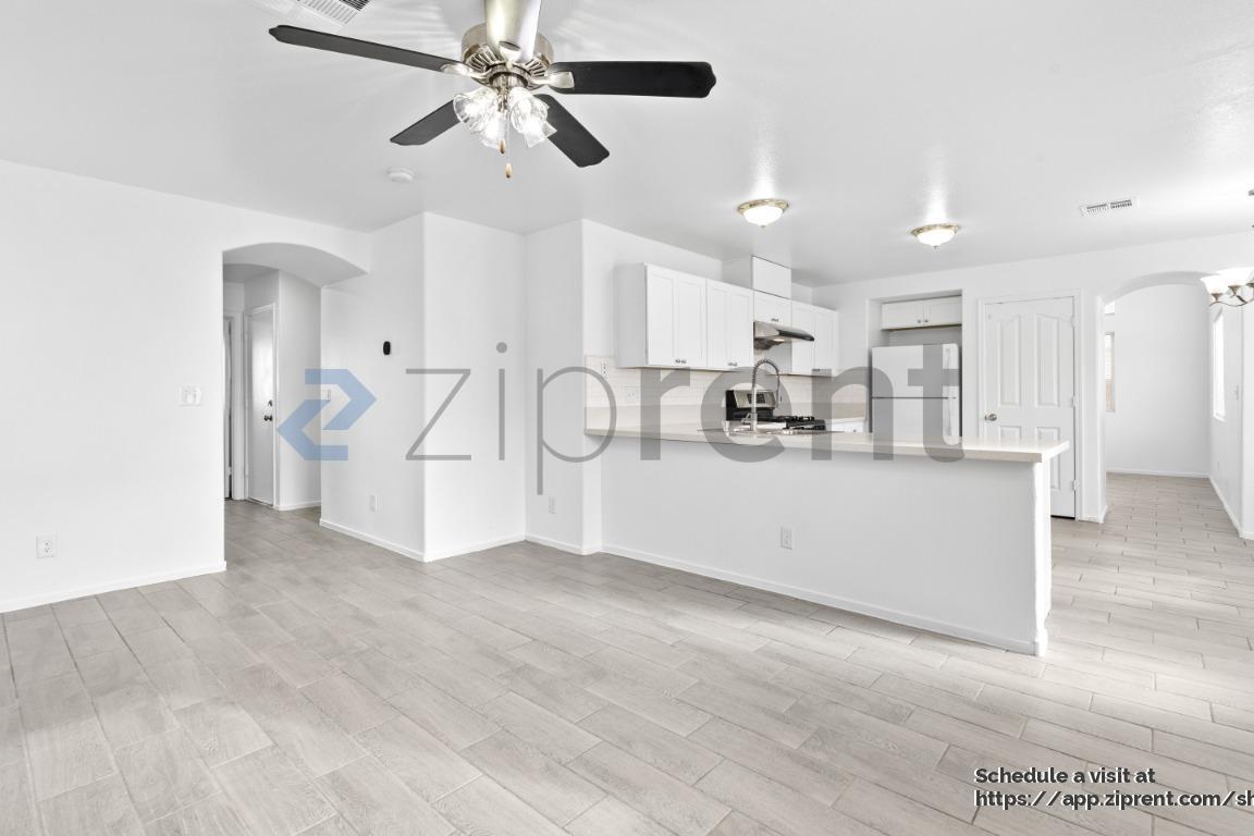 Building Photo - 2085 Lipari Ct