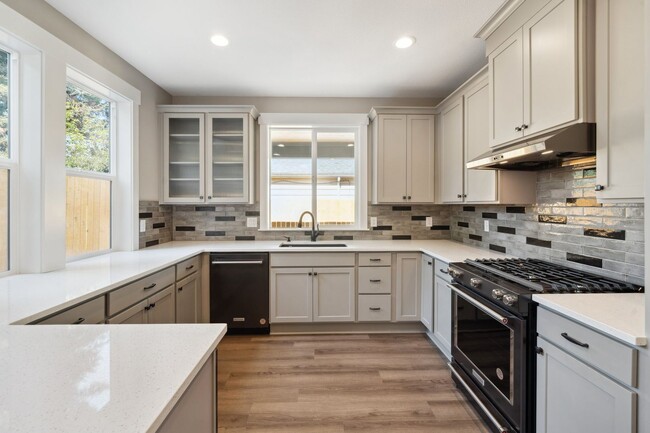 Building Photo - Brand New 4-Bedroom Home in Arbor Lodge – ...