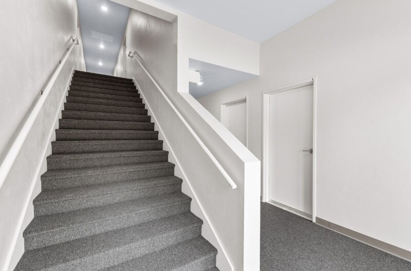 Building Photo - 352 Deschane Ave