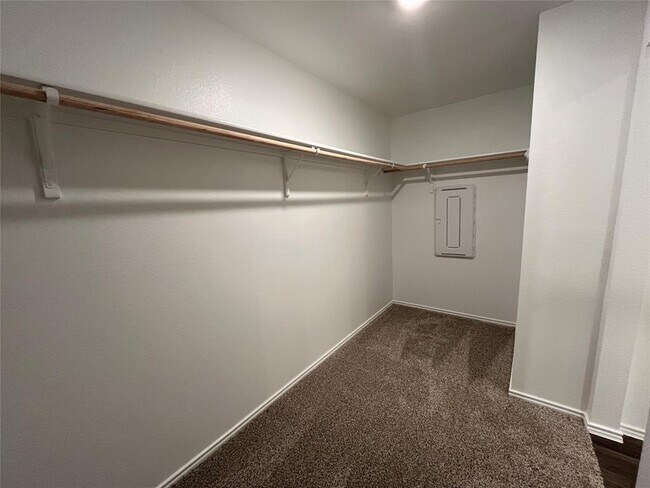 Building Photo - 15016 Welsh Cob Rd