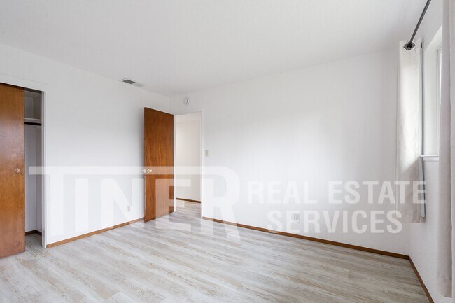 Building Photo - 2304 Villanova Cir