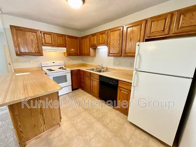 Building Photo - 716 Ganim Dr