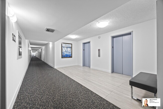 Building Photo - 137 Golden Isles Dr