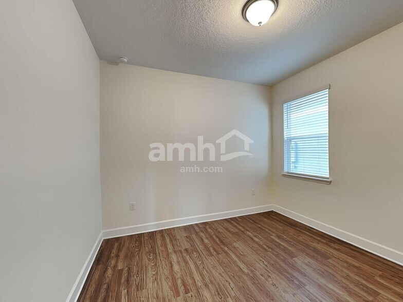 Building Photo - 4324 Reisswood Loop