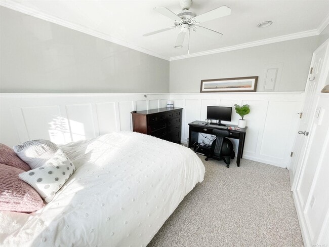 Building Photo - 127 Whalers Cove Dr