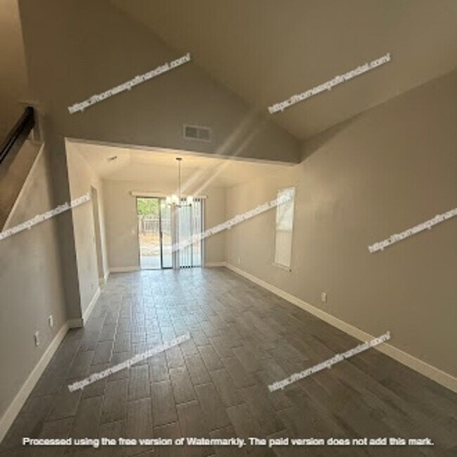 Building Photo - Nice Home For Rent