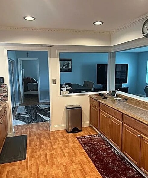 Building Photo - 200 Fireside Ct