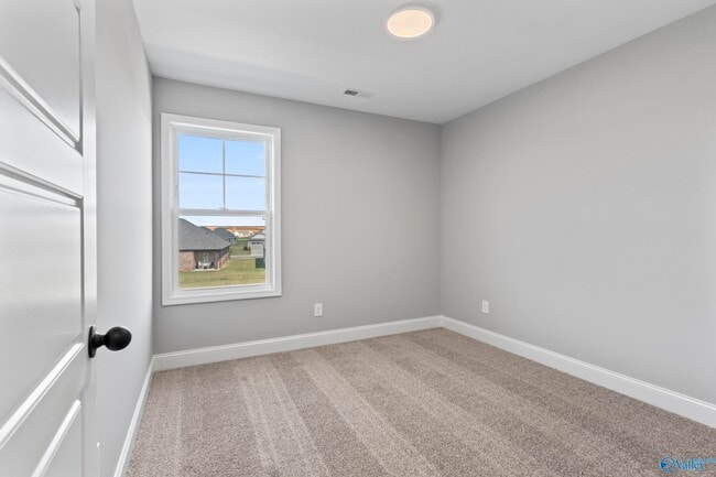 Building Photo - 245 Susan Lynn Dr