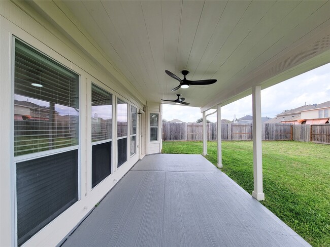 Building Photo - 6730 Wide Creek Dr